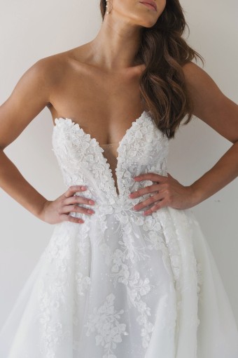 Martina Liana Style #Chloe - 1715 #12 Ivory/Porcelain thumbnail
