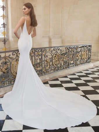 Elysee by Enzoani Style #Bouvier #3 default Ivory thumbnail