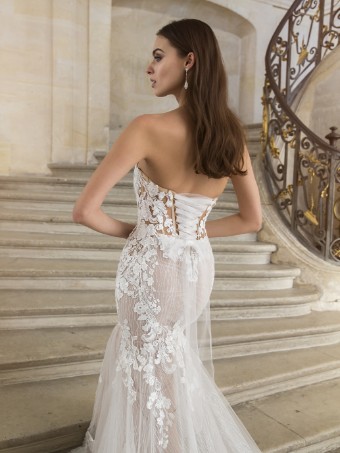 Elysee by Enzoani Style #Arwen #2 Ivory/Sand/Nude thumbnail