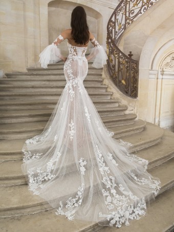 Elysee by Enzoani Style #Arwen #1 Ivory/Sand/Nude thumbnail