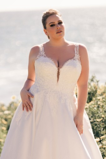 Allure Couture Style #Elodie - C710 #4 Ivory/Nude thumbnail