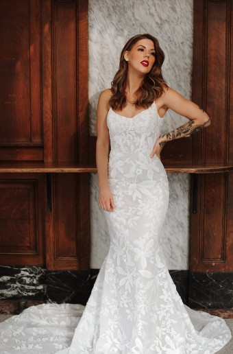 All Who Wander Style #Ensley #4 (IV-FRO) IVORY LACE AND TULLE OVER FROST GOWN thumbnail