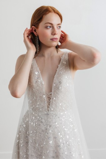 Willowby Style #Odessa - 53610 #2 Platinum-Ivory thumbnail