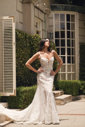 Martina Liana Style #Livi - 1699 #0 default (IVRM-PL) Ivory Lace & Tulle over Rum Gown w Porcelain Tulle Plunge thumbnail