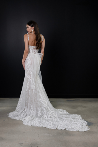Martina Liana Style #Livi - 1699 #9 default (IVRM-PL) Ivory Lace & Tulle over Rum Gown w Porcelain Tulle Plunge thumbnail