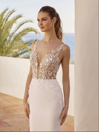 Love by Enzoani Style #Clara #2 Ivory/Nude thumbnail