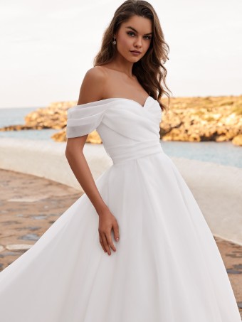 Enzoani Style #Daisie #0 default Ivory thumbnail