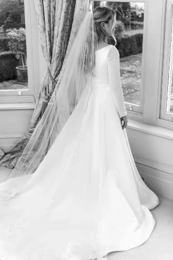 Emma Bridals Sorayah | EBVN036 #0 Ivory thumbnail