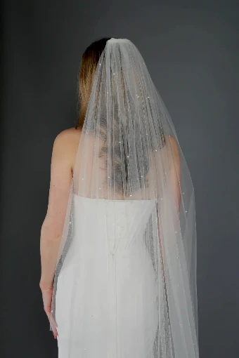 Nieve Couture Graduated Pearl & Heavy Crystal Scatter Veil | NV340 Special (+5" Crystal Scatter) #1 Ivory thumbnail