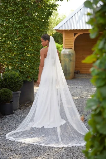 Nieve Couture Chantilly Border Veil (Two Tier) | NV406 2T #3 Ivory thumbnail