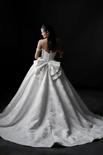 Allure Couture Cadence | C786A #2 thumbnail