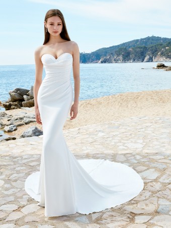 Love by Enzoani Style #Arya #0 default Ivory/Nude thumbnail